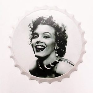 Nắp ve chai bia 35cm - Marilyn Monroe 2 SH-947