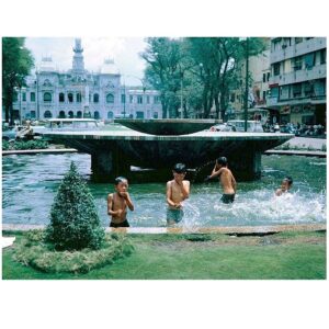 30x20cm - Bùng Binh Cây Liễu  CP23-621