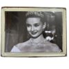Tranh sắt 40x30cm Audrey Hepburn Q34-4020
